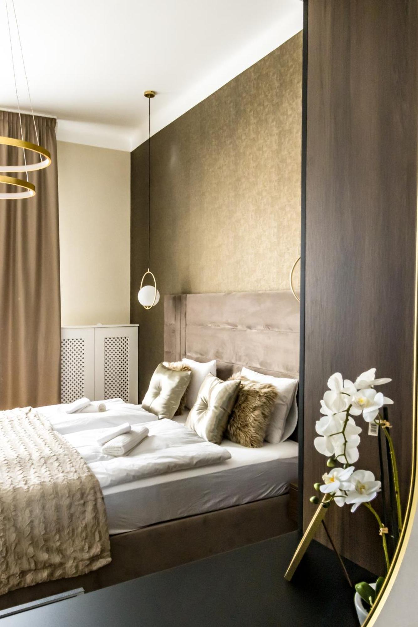 N16 Deluxe Apartment Budapest Bagian luar foto